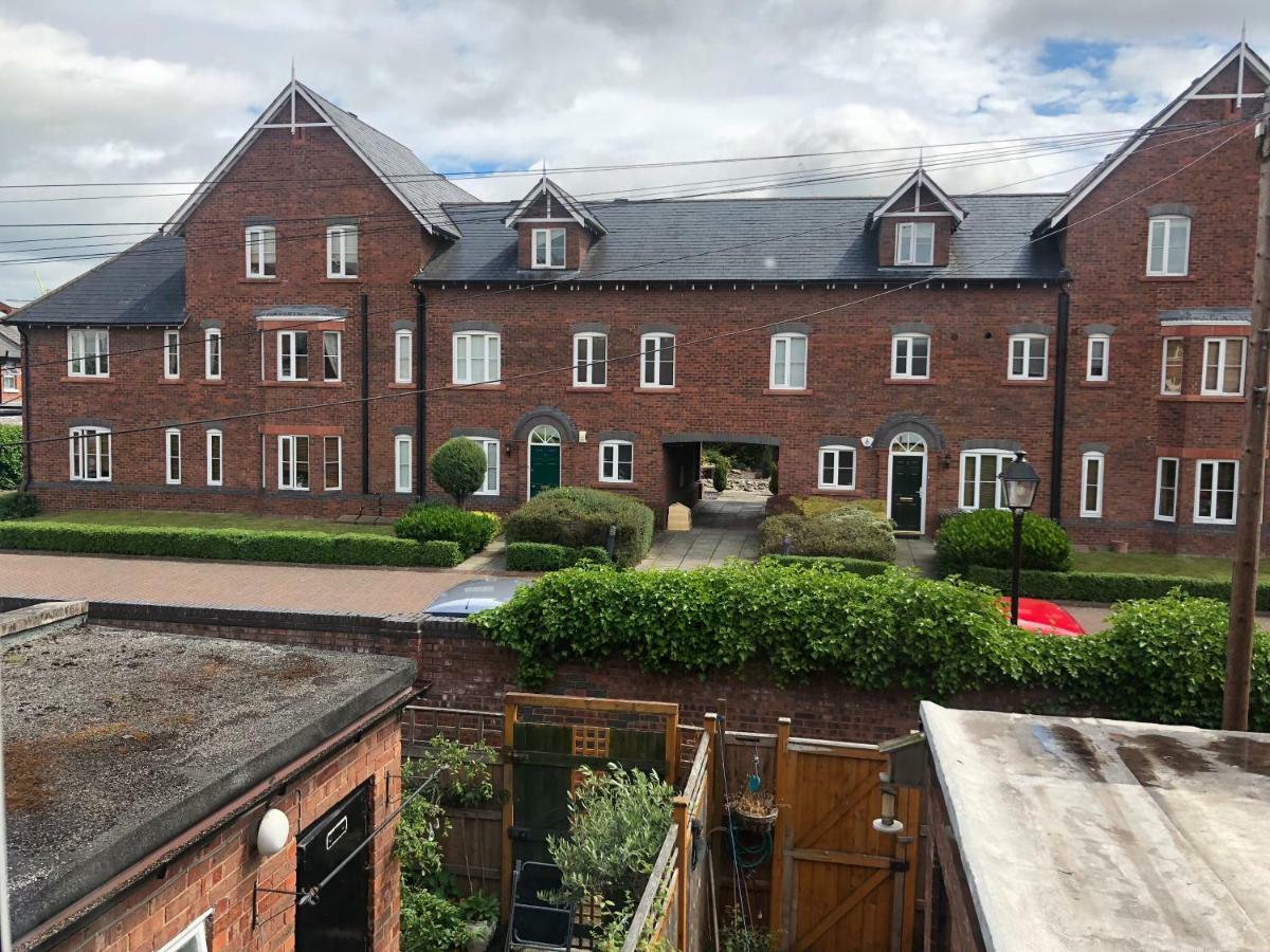 2 Bed Cottage Chester Exteriör bild